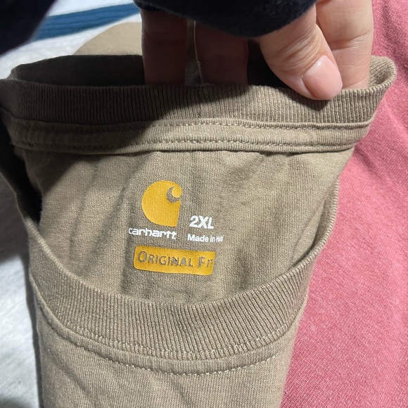 Bundle of 6 Carhartt T-Shirts in Gray, Tan, Blue, Pink, and Cream - Picture 6 of 9